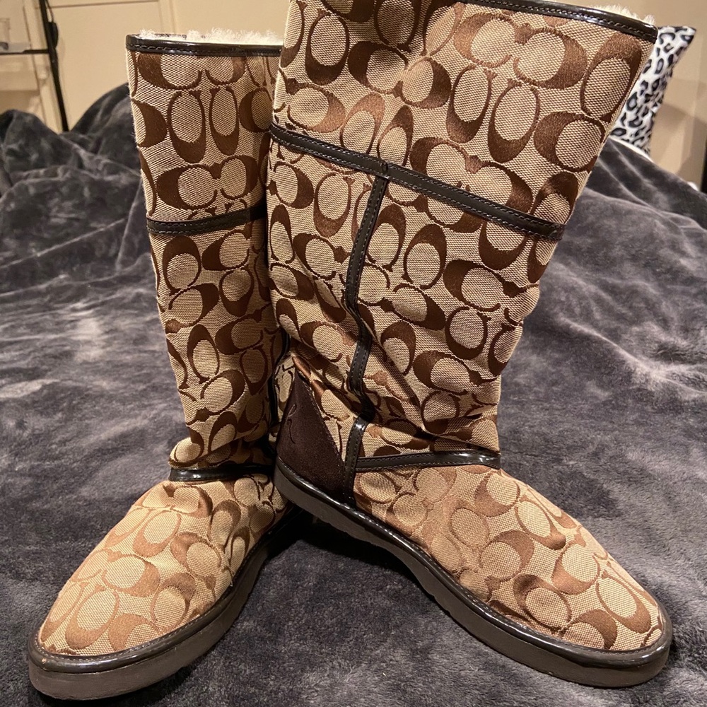 Coach boots